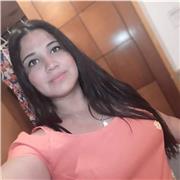 Soy profesora de Lengua y Literatura, dispuesta a enseñar a adolescentes y niños